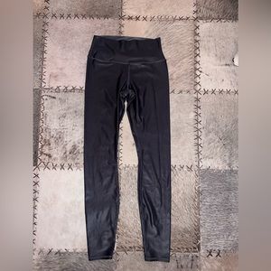 Alo leggings - size small